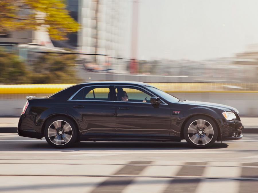  Chrysler 300C SRT8 Core 2013 года  (AU) (фото 16 из 16)